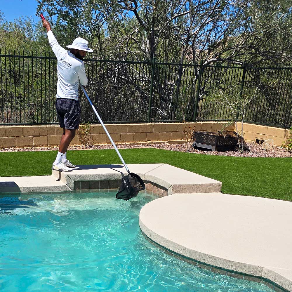 weekly pool cleaning service Anthem, Tramonto and North Phoenix